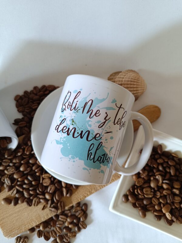 bolí mě z tebe denně hlava hrnek s potiskem