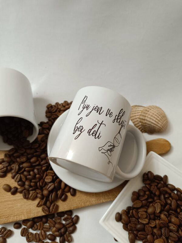 hrnek s potiskem - piju jen ve sklepě bez dětí