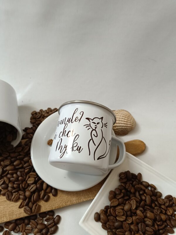 plecháček - zase granule. ja chci myšku.